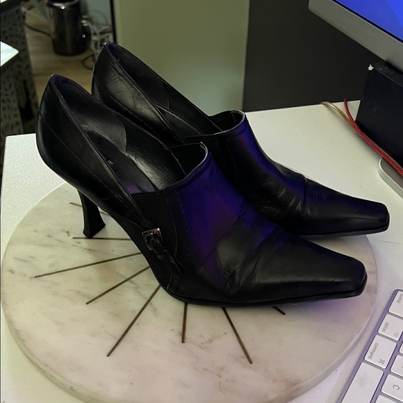 🛑 1 hour sale. Stuart Weitzman, size 9.5, Black Leather Heel booties - Picture 6 of 8